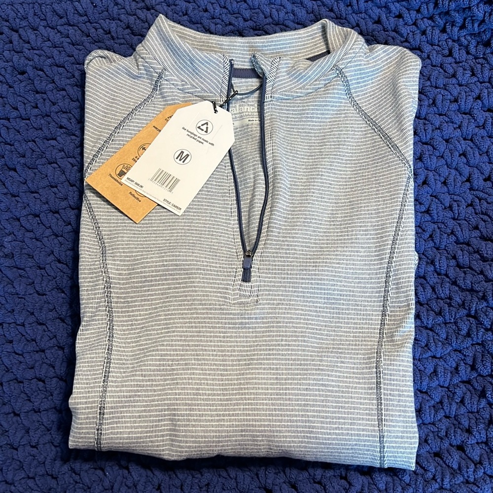 Avalanche outdoor Supply Company half zip size medium style CA892R shirtNWT